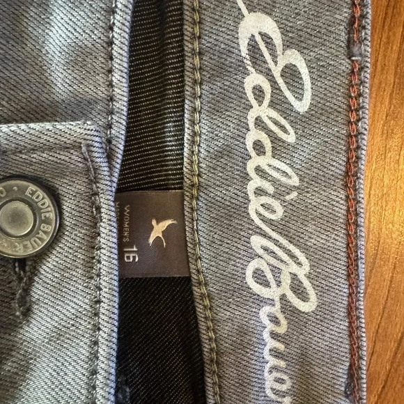 Womens size 16 x 30 length Eddie Bauer gray slight curvy straight leg - Picture 2 of 8